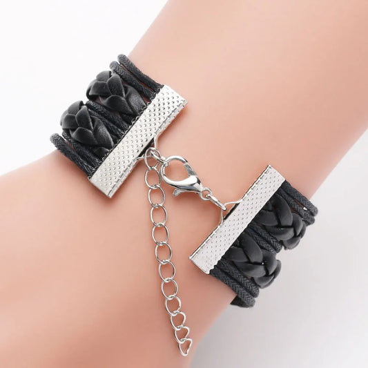 Demon Slayer Charm Wristband Bracelet – Kamado Tanjirou Cosplay Leather Jewelry for Women & Couples